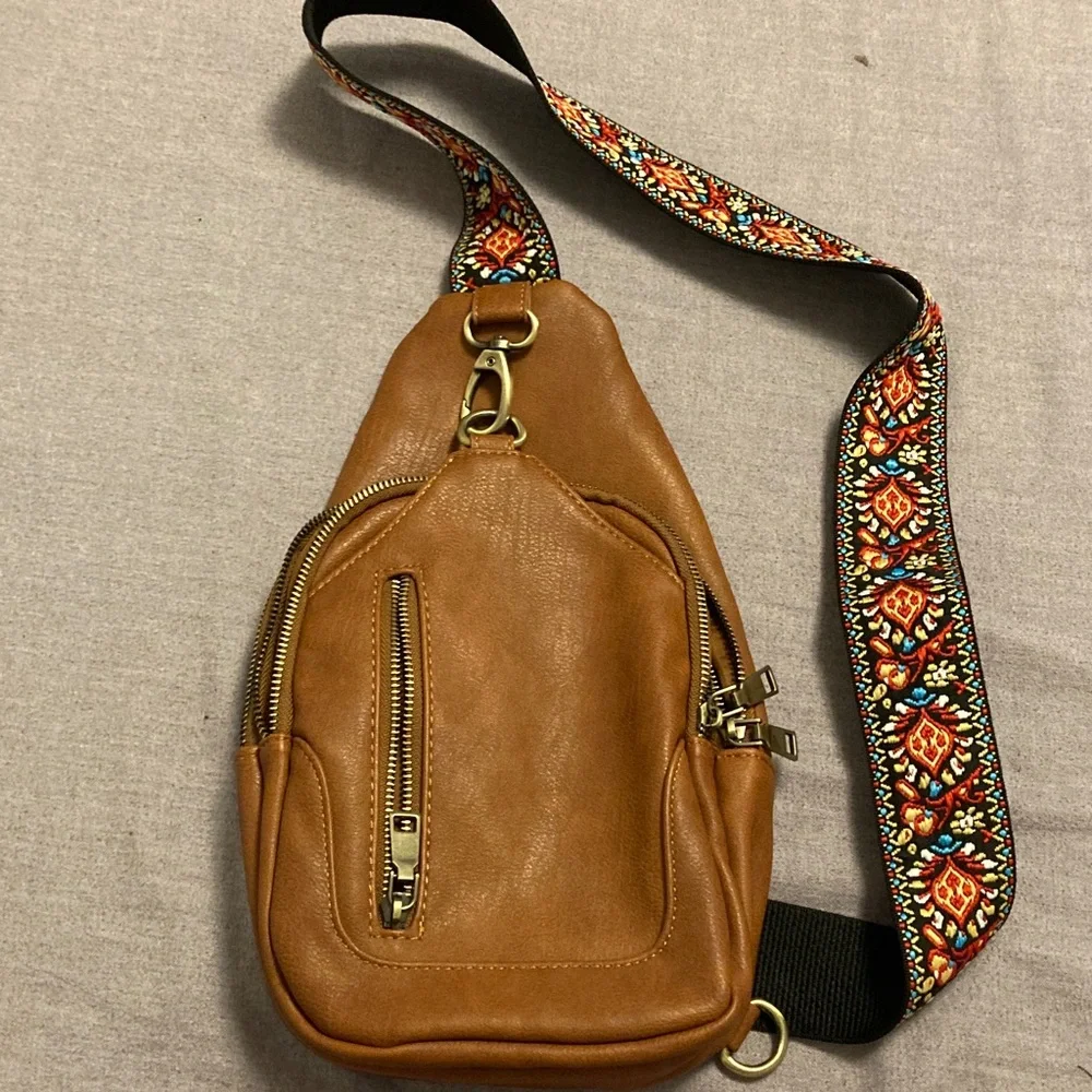 Antik Kraft Brown Crossbody Bag with Patterned Strap - Picture 1 of 4